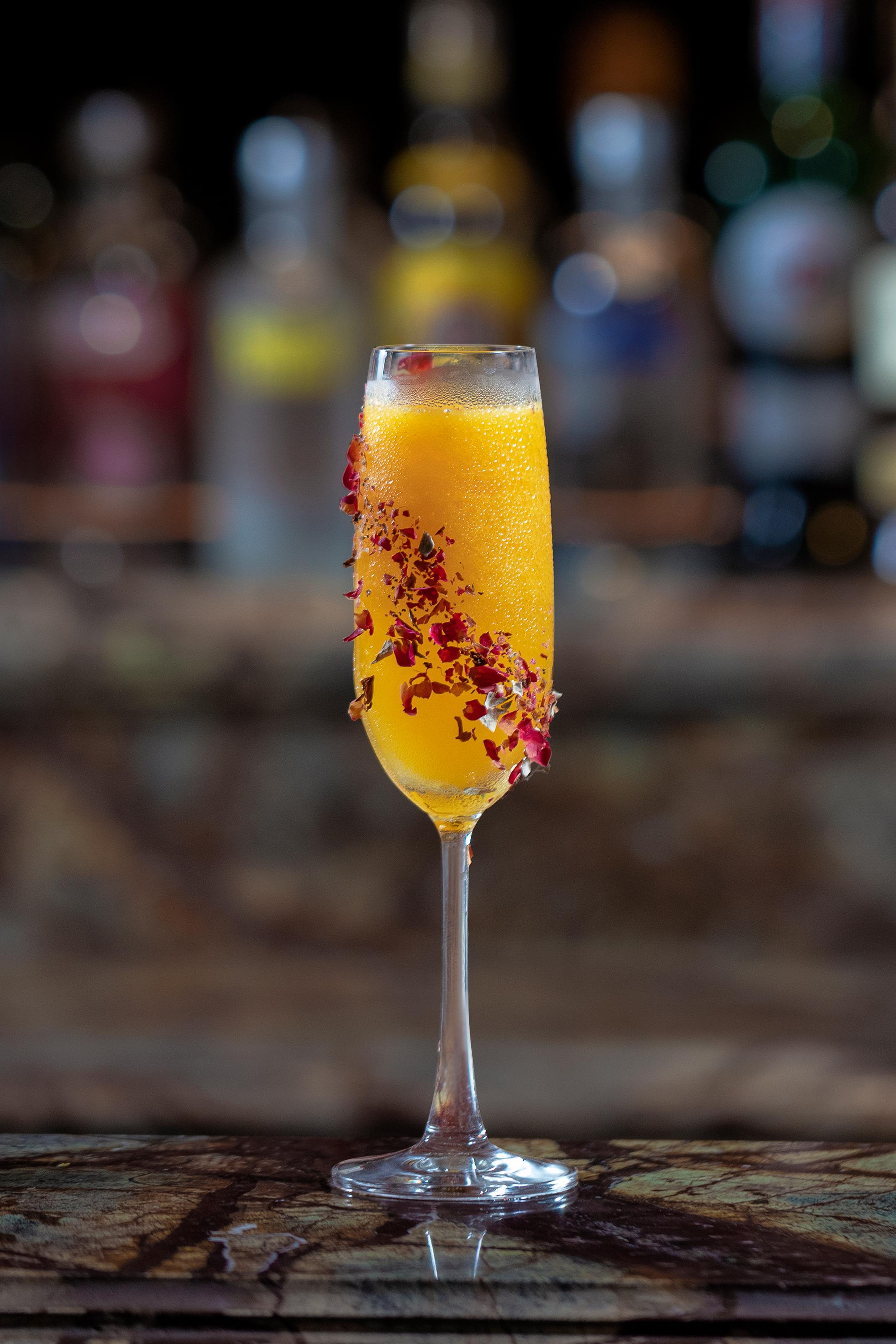 Hôtel Perle d'Orient Cat Ba - MGallery Chan Chau Exterior foto A mimosa cocktail