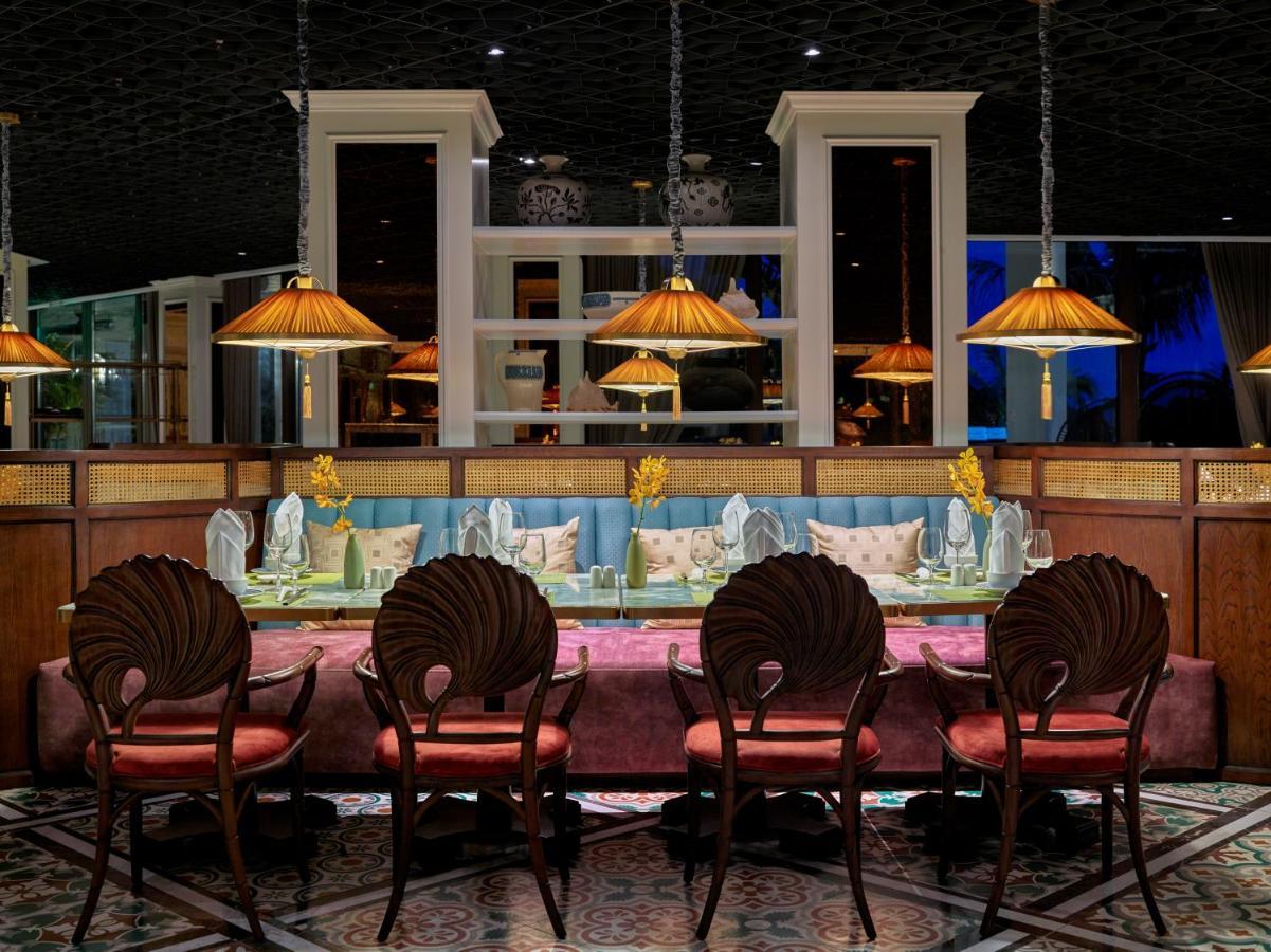 Hôtel Perle d'Orient Cat Ba - MGallery Chan Chau Exterior foto The interior of the restaurant
